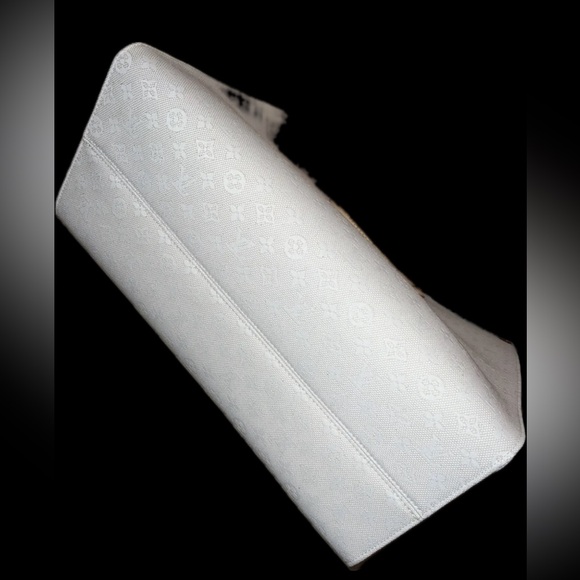 Louis Vuitton RARE ONTHEGO GM Purse Tote “Palma De Mallorca” Spain M20906 - Picture 8 of 11